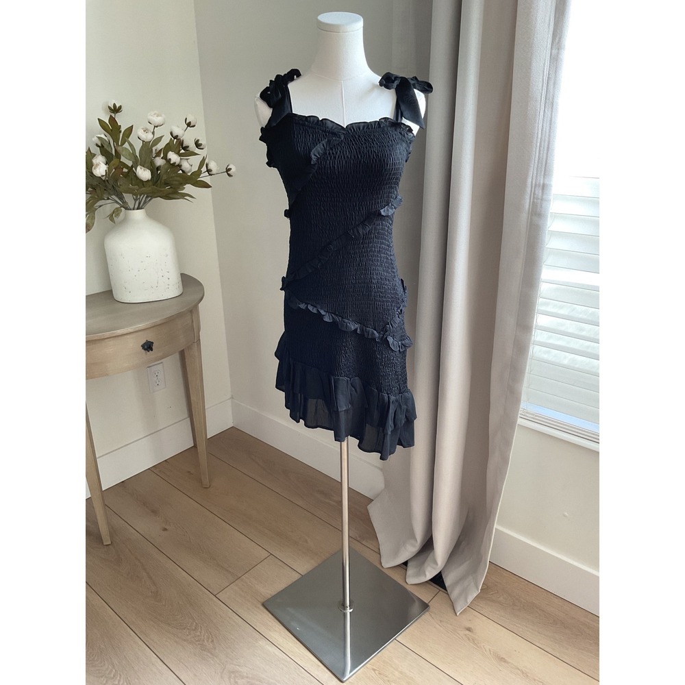 ASTR‎ the Label Black Smocked Ruffle Mini Dress Tie Strap Womens M